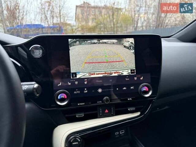 Сірий Лексус НХ, об'ємом двигуна 2.39 л та пробігом 60 тис. км за 46500 $, фото 15 на Automoto.ua