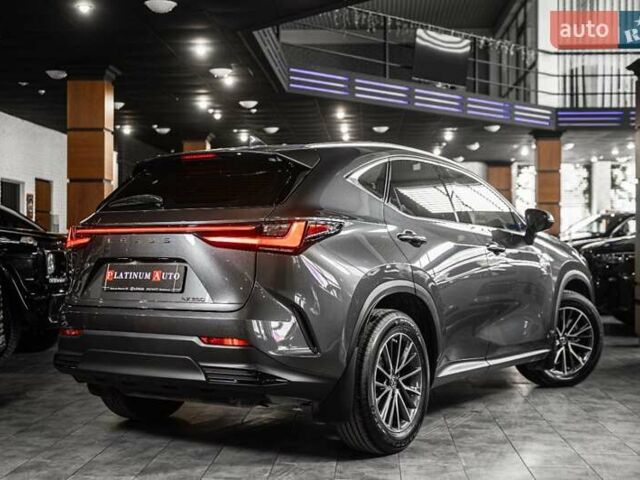 Серый Лексус НХ, объемом двигателя 2.49 л и пробегом 15 тыс. км за 51900 $, фото 35 на Automoto.ua