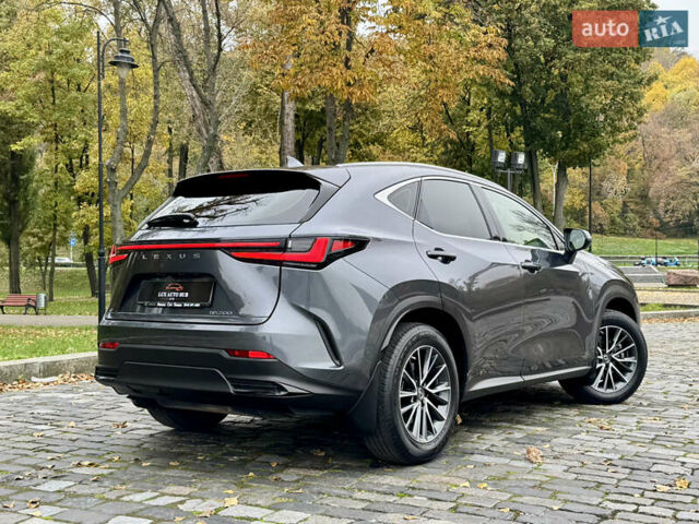 Лексус НХ 2022 в Киеве на Automoto.ua Серый Лексус НХ, объемом двигателя 1.99 л и пробегом 93 тыс. км за 36555 $, фото 110 на Automoto.ua