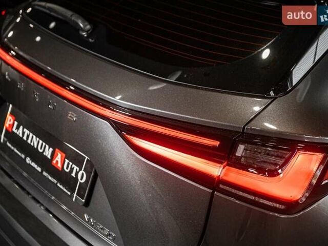 Серый Лексус НХ, объемом двигателя 2.49 л и пробегом 15 тыс. км за 51900 $, фото 28 на Automoto.ua