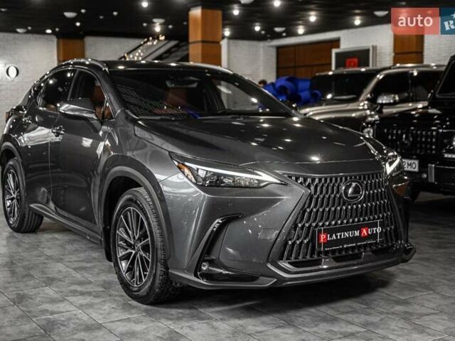 Серый Лексус НХ, объемом двигателя 2.49 л и пробегом 15 тыс. км за 51900 $, фото 44 на Automoto.ua