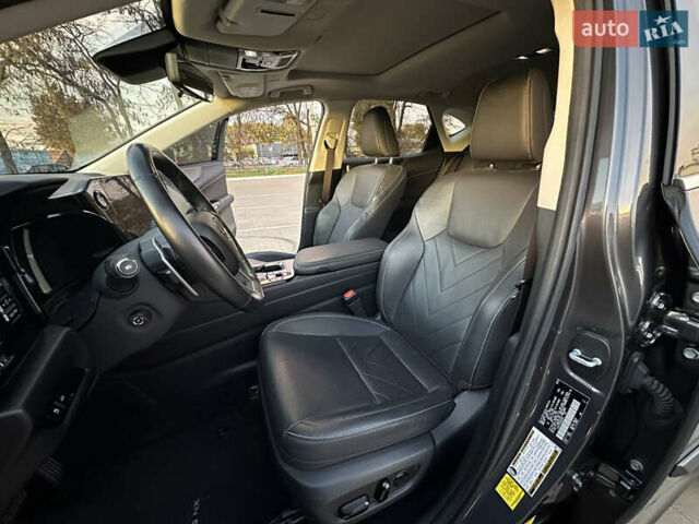 Серый Лексус НХ, объемом двигателя 2.49 л и пробегом 45 тыс. км за 49900 $, фото 41 на Automoto.ua