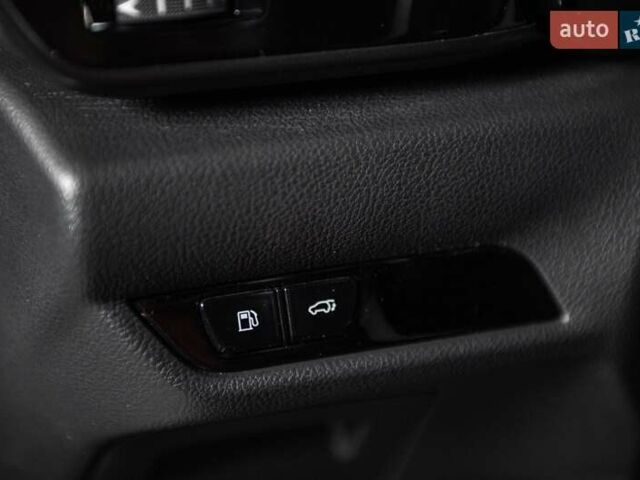 Серый Лексус НХ, объемом двигателя 2.49 л и пробегом 15 тыс. км за 51900 $, фото 47 на Automoto.ua