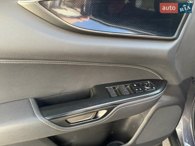 Серый Лексус НХ, объемом двигателя 1.99 л и пробегом 67 тыс. км за 41500 $, фото 22 на Automoto.ua