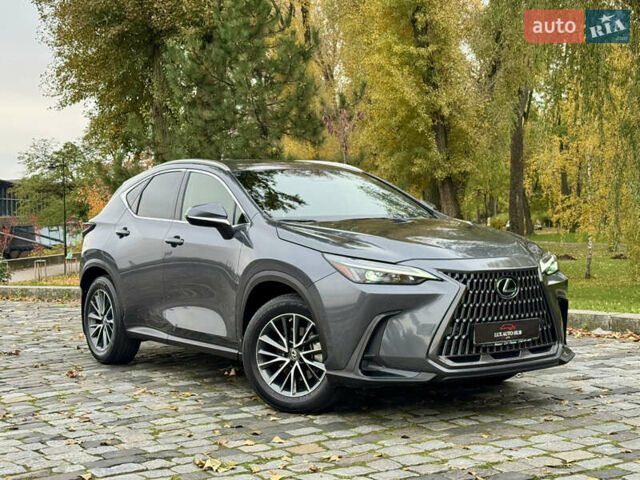 Лексус НХ 2022 в Киеве на Automoto.ua Серый Лексус НХ, объемом двигателя 1.99 л и пробегом 93 тыс. км за 36555 $, фото 78 на Automoto.ua