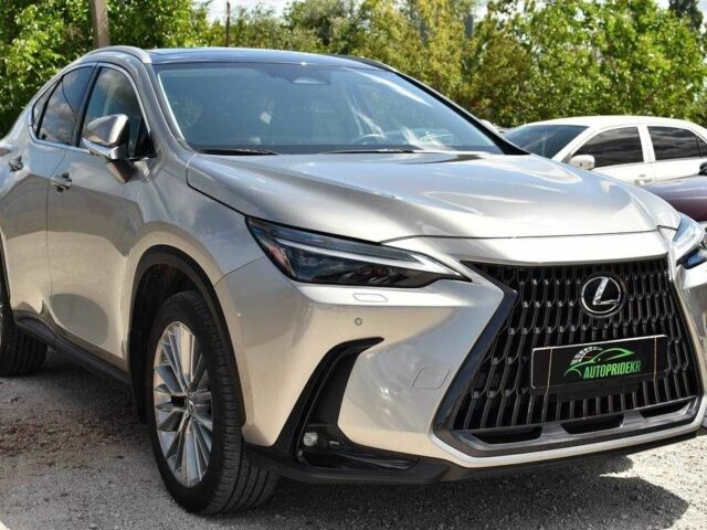 Сірий Лексус НХ, об'ємом двигуна 2.5 л та пробігом 30 тис. км за 48850 $, фото 1 на Automoto.ua