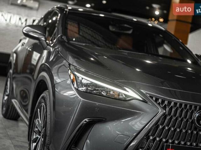 Серый Лексус НХ, объемом двигателя 2.49 л и пробегом 15 тыс. км за 51900 $, фото 30 на Automoto.ua