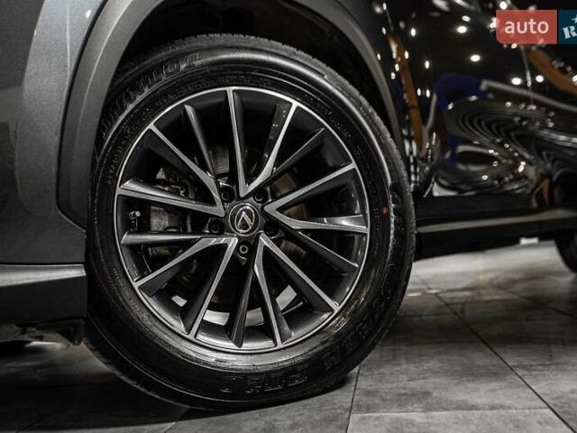 Серый Лексус НХ, объемом двигателя 2.49 л и пробегом 15 тыс. км за 51900 $, фото 42 на Automoto.ua