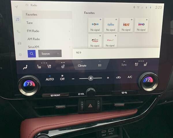 Серый Лексус НХ, объемом двигателя 2.49 л и пробегом 64 тыс. км за 45000 $, фото 15 на Automoto.ua