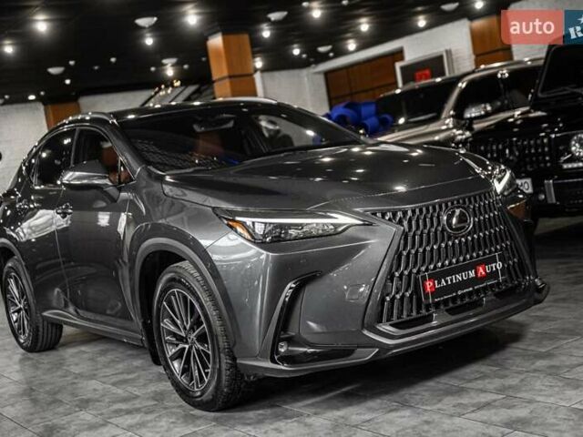 Серый Лексус НХ, объемом двигателя 2.49 л и пробегом 15 тыс. км за 51900 $, фото 38 на Automoto.ua