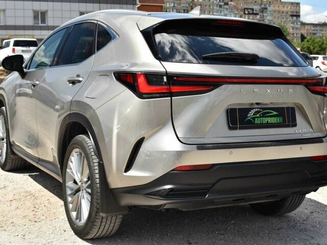Сірий Лексус НХ, об'ємом двигуна 2.5 л та пробігом 30 тис. км за 48850 $, фото 4 на Automoto.ua