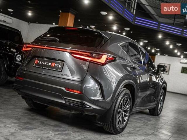 Серый Лексус НХ, объемом двигателя 2.49 л и пробегом 15 тыс. км за 51900 $, фото 61 на Automoto.ua