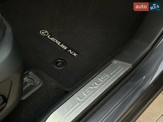 Серый Лексус НХ, объемом двигателя 2.49 л и пробегом 45 тыс. км за 49900 $, фото 51 на Automoto.ua