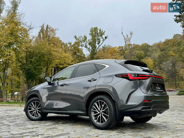 Лексус НХ 2022 в Киеве на Automoto.ua Серый Лексус НХ, объемом двигателя 1.99 л и пробегом 93 тыс. км за 36555 $, фото 10 на Automoto.ua