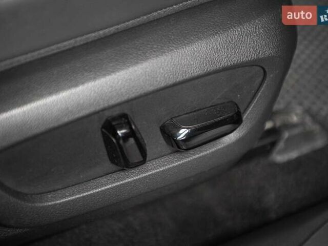 Серый Лексус НХ, объемом двигателя 2.49 л и пробегом 15 тыс. км за 51900 $, фото 62 на Automoto.ua