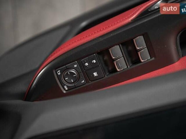 Серый Лексус НХ, объемом двигателя 2.49 л и пробегом 15 тыс. км за 51900 $, фото 64 на Automoto.ua