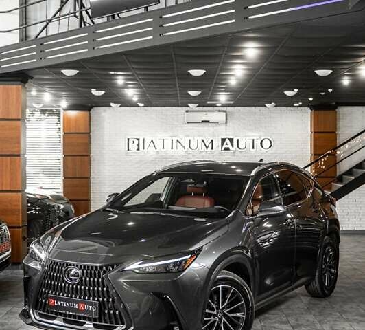 Серый Лексус НХ, объемом двигателя 2.49 л и пробегом 15 тыс. км за 51900 $, фото 3 на Automoto.ua