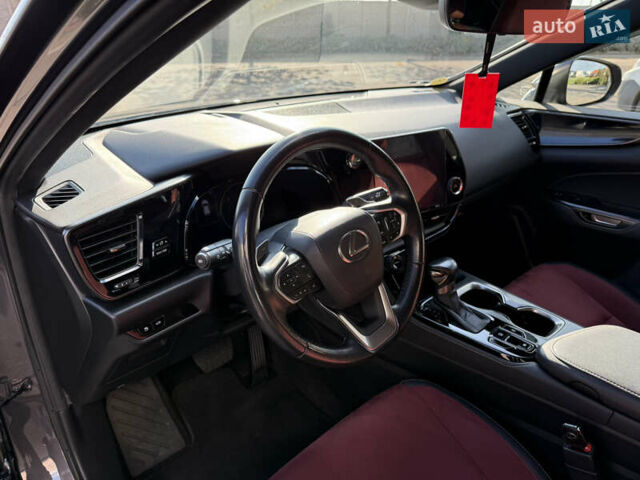 Серый Лексус НХ, объемом двигателя 1.99 л и пробегом 67 тыс. км за 41500 $, фото 24 на Automoto.ua