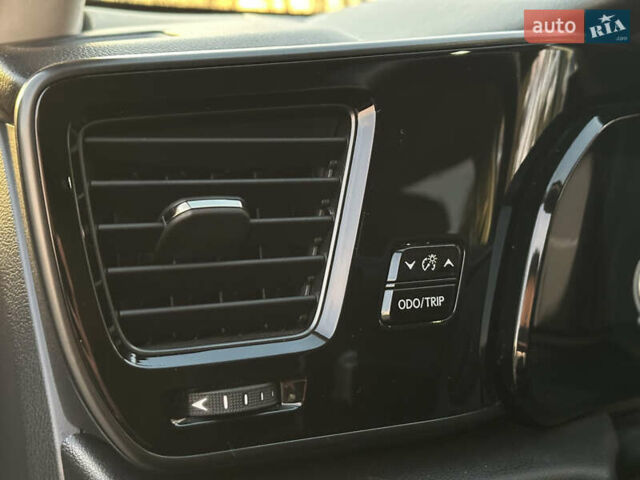 Серый Лексус НХ, объемом двигателя 2.49 л и пробегом 45 тыс. км за 49900 $, фото 57 на Automoto.ua