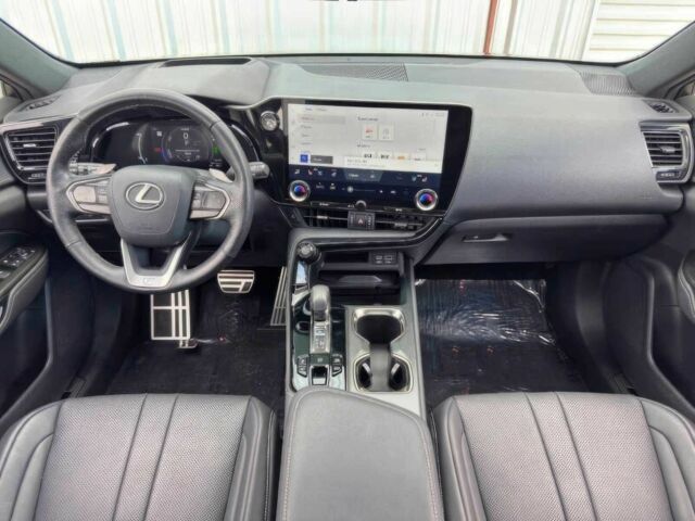 Серый Лексус НХ, объемом двигателя 2.5 л и пробегом 25 тыс. км за 38000 $, фото 7 на Automoto.ua