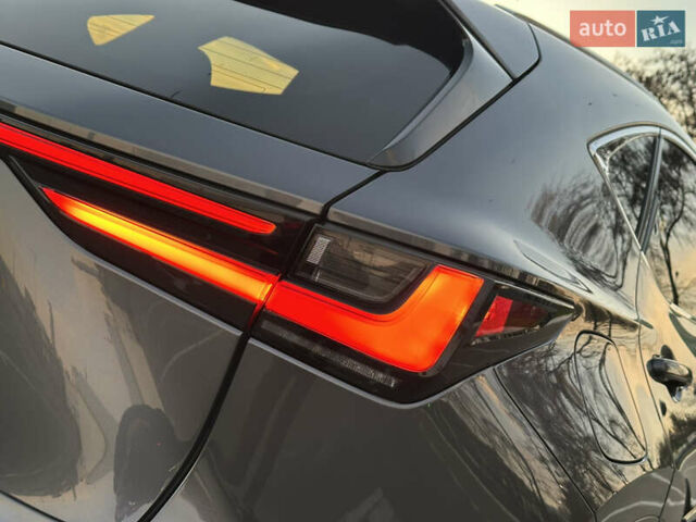 Серый Лексус НХ, объемом двигателя 2.49 л и пробегом 45 тыс. км за 49900 $, фото 20 на Automoto.ua