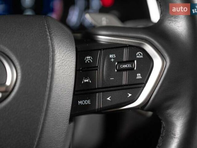 Серый Лексус НХ, объемом двигателя 2.49 л и пробегом 15 тыс. км за 51900 $, фото 40 на Automoto.ua