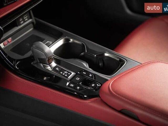 Серый Лексус НХ, объемом двигателя 2.49 л и пробегом 15 тыс. км за 51900 $, фото 39 на Automoto.ua