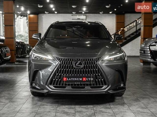 Серый Лексус НХ, объемом двигателя 2.49 л и пробегом 15 тыс. км за 51900 $, фото 65 на Automoto.ua