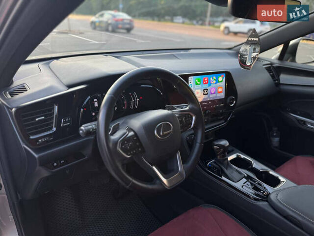 Сірий Лексус НХ, об'ємом двигуна 1.99 л та пробігом 17 тис. км за 42500 $, фото 11 на Automoto.ua