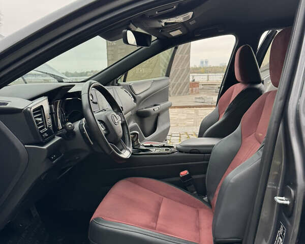 Лексус НХ 2022 в Киеве на Automoto.ua Серый Лексус НХ, объемом двигателя 1.99 л и пробегом 93 тыс. км за 36555 $, фото 115 на Automoto.ua