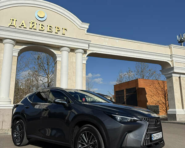 Серый Лексус НХ, объемом двигателя 1.99 л и пробегом 67 тыс. км за 41500 $, фото 5 на Automoto.ua