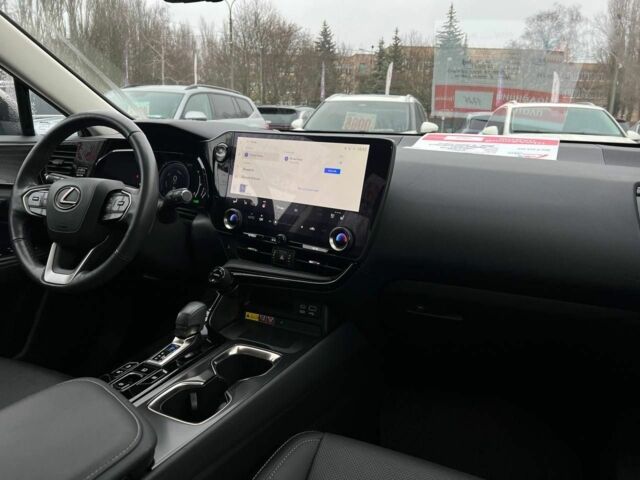 Серый Лексус НХ, объемом двигателя 2.5 л и пробегом 30 тыс. км за 43600 $, фото 18 на Automoto.ua