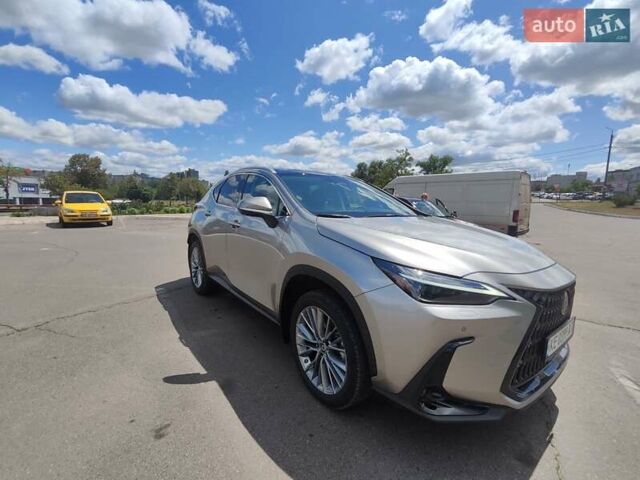 Серый Лексус НХ, объемом двигателя 2.49 л и пробегом 30 тыс. км за 48888 $, фото 8 на Automoto.ua