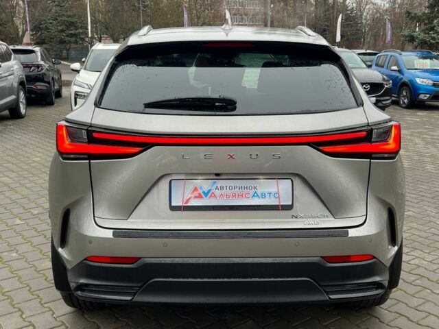 Серый Лексус НХ, объемом двигателя 2.5 л и пробегом 30 тыс. км за 43600 $, фото 5 на Automoto.ua