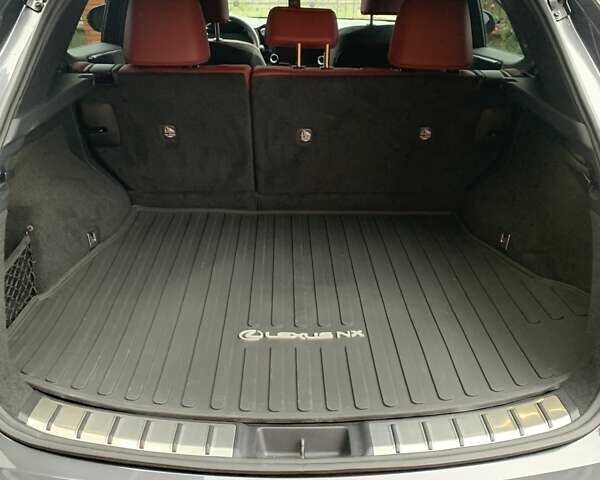 Серый Лексус НХ, объемом двигателя 2.49 л и пробегом 64 тыс. км за 45000 $, фото 6 на Automoto.ua