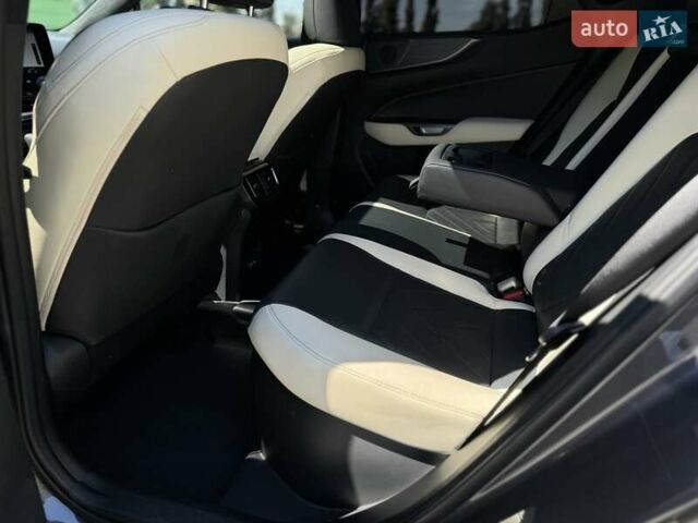 Серый Лексус НХ, объемом двигателя 2.49 л и пробегом 32 тыс. км за 55500 $, фото 18 на Automoto.ua