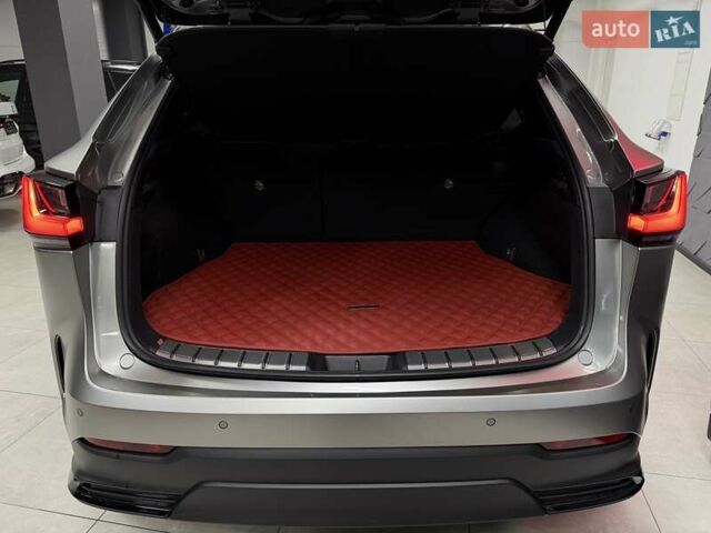 Серый Лексус НХ, объемом двигателя 2.49 л и пробегом 8 тыс. км за 54500 $, фото 60 на Automoto.ua