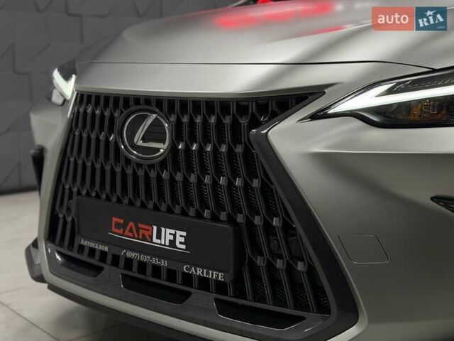 Серый Лексус НХ, объемом двигателя 2.49 л и пробегом 8 тыс. км за 54500 $, фото 6 на Automoto.ua