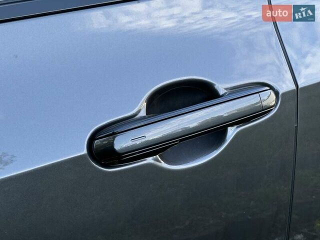 Серый Лексус НХ, объемом двигателя 2.49 л и пробегом 32 тыс. км за 55500 $, фото 11 на Automoto.ua