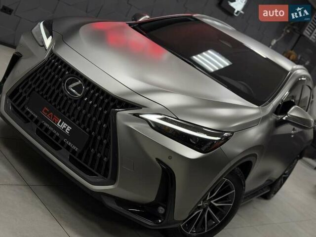 Серый Лексус НХ, объемом двигателя 2.49 л и пробегом 8 тыс. км за 54500 $, фото 5 на Automoto.ua