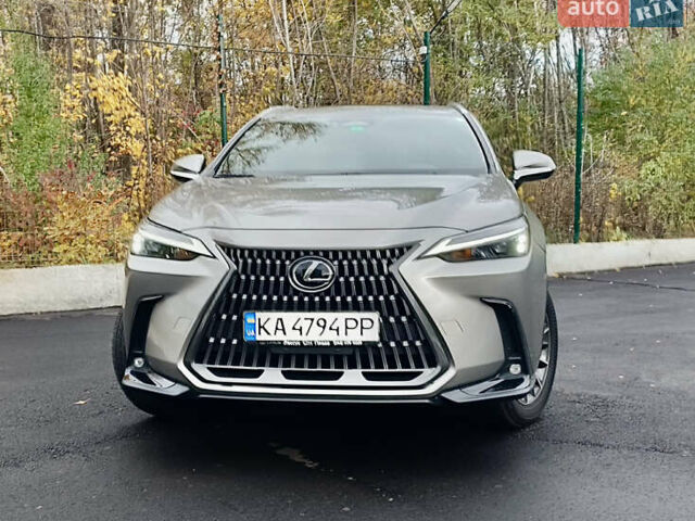 Лексус НХ 2023 в Киеве на Automoto.ua Серый Лексус НХ, объемом двигателя 2.49 л и пробегом 22 тыс. км за 48500 $, фото 2 на Automoto.ua