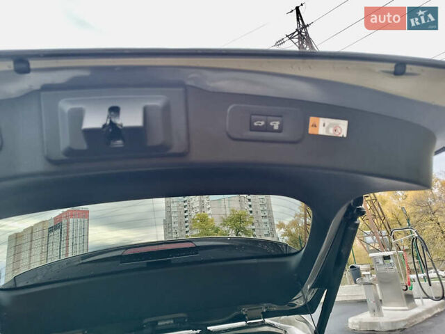 Лексус НХ 2023 в Киеве на Automoto.ua Серый Лексус НХ, объемом двигателя 2.49 л и пробегом 22 тыс. км за 48500 $, фото 14 на Automoto.ua