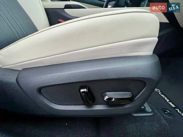 Сірий Лексус НХ, об'ємом двигуна 2.5 л та пробігом 23 тис. км за 52500 $, фото 40 на Automoto.ua
