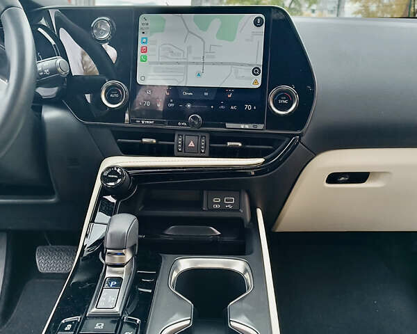 Лексус НХ 2023 в Киеве на Automoto.ua Серый Лексус НХ, объемом двигателя 2.49 л и пробегом 22 тыс. км за 48500 $, фото 18 на Automoto.ua