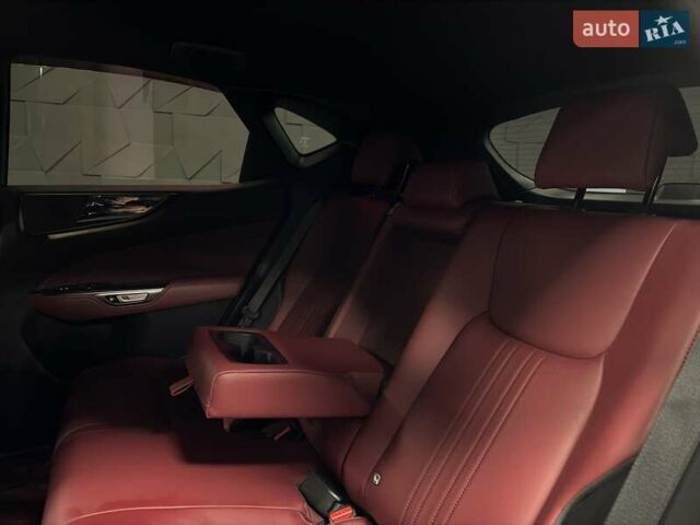 Серый Лексус НХ, объемом двигателя 2.49 л и пробегом 8 тыс. км за 54500 $, фото 52 на Automoto.ua