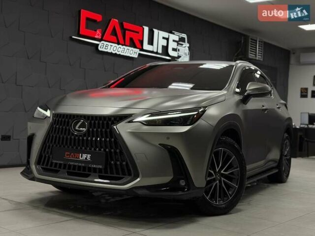 Серый Лексус НХ, объемом двигателя 2.49 л и пробегом 8 тыс. км за 54500 $, фото 3 на Automoto.ua