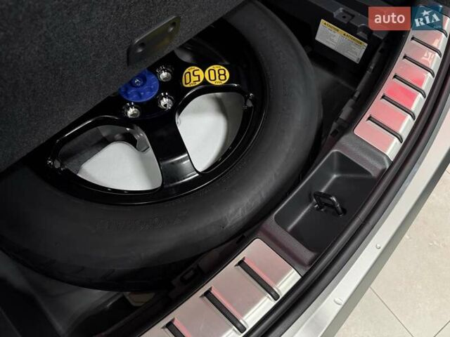 Серый Лексус НХ, объемом двигателя 2.49 л и пробегом 8 тыс. км за 54500 $, фото 59 на Automoto.ua