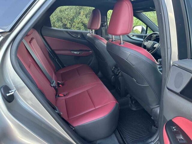 Серый Лексус НХ, объемом двигателя 0 л и пробегом 33 тыс. км за 14000 $, фото 14 на Automoto.ua