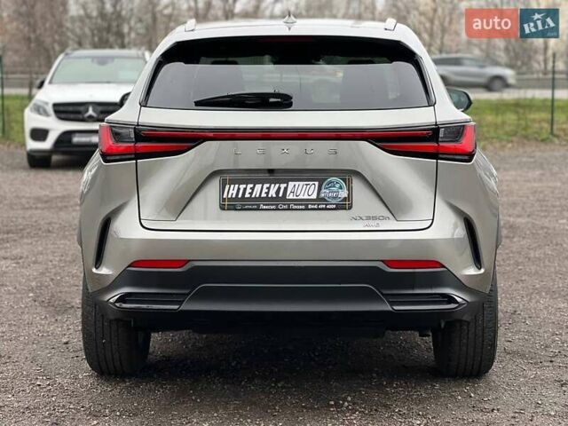 Сірий Лексус НХ, об'ємом двигуна 2.5 л та пробігом 23 тис. км за 52500 $, фото 5 на Automoto.ua