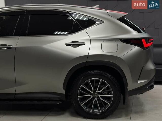Серый Лексус НХ, объемом двигателя 2.49 л и пробегом 8 тыс. км за 54500 $, фото 24 на Automoto.ua